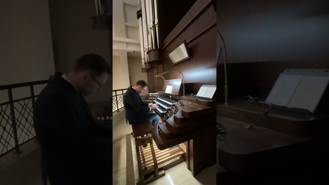 Improwizacja w stylu niemieckiego baroku - Fuga + prezentacja pieśni Zdrowaś bądź Maryja w basie