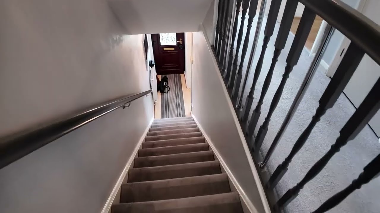 HOUSE FOR SALE. 16 Elm Terrace, Bishop Auckland, Co. Durham, DL14 6EZ.