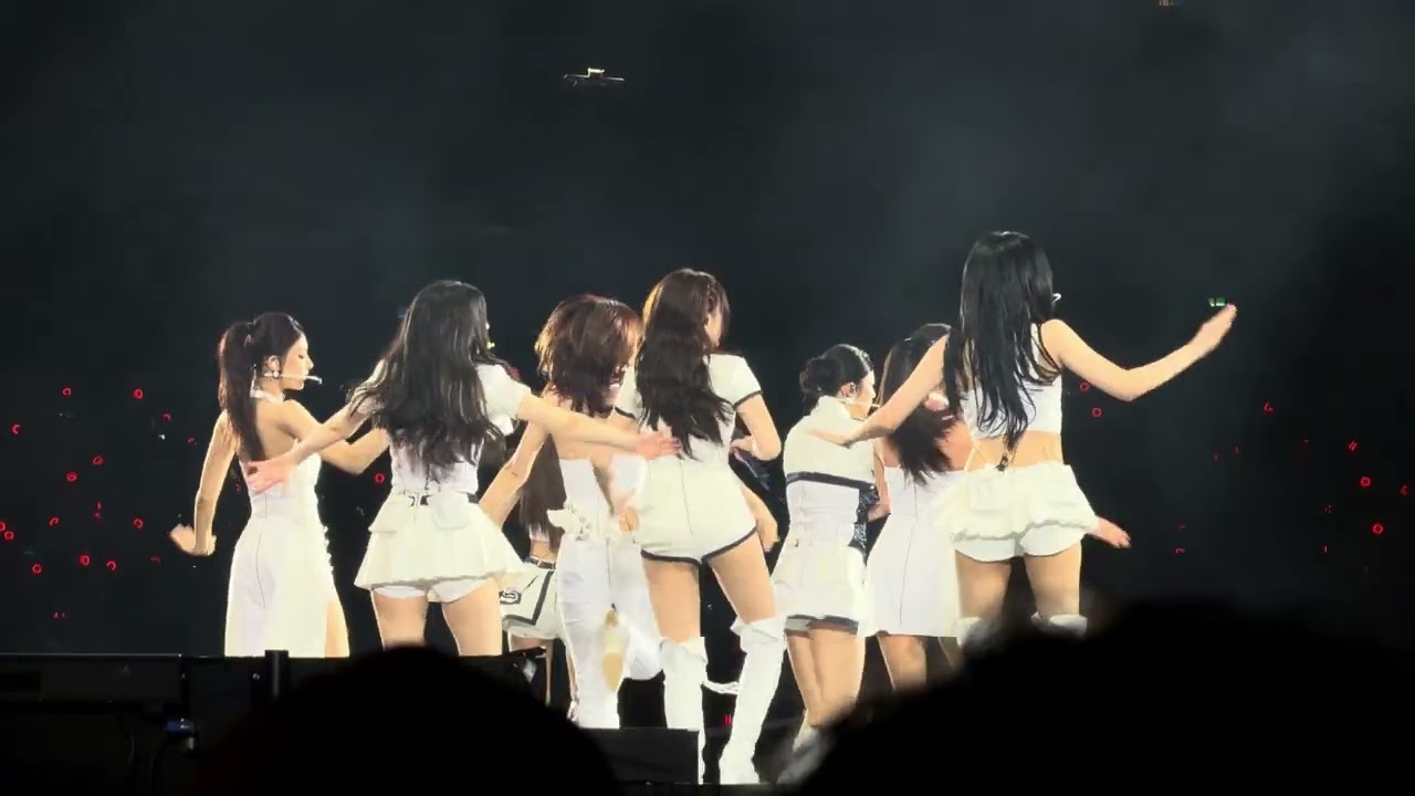 251123 | 4K60 | TWICE - SET ME FREE + I CAN'T STOP ME＜THIS IS FOR＞WORLD TOUR IN KAOHSIUNG