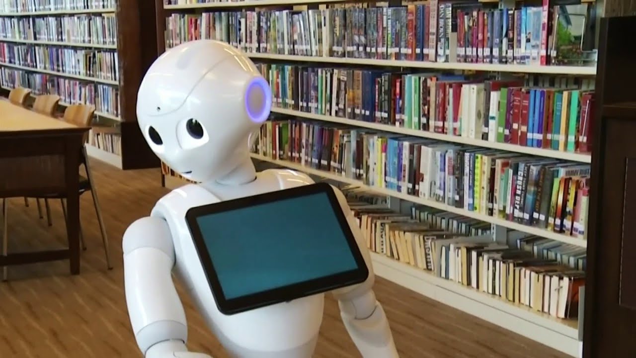 Roanoke Libraries welcome their robot helper, Pepper