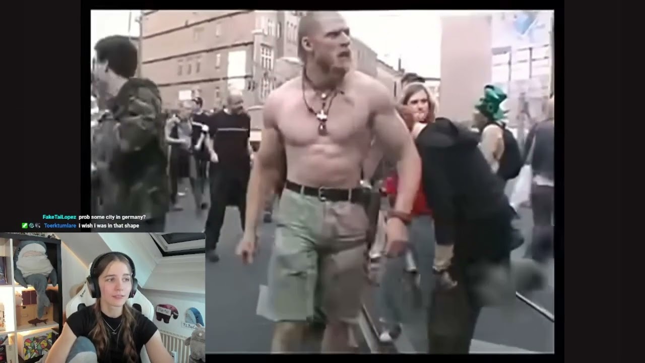 Sofia Reacts to the Original Technoviking video
