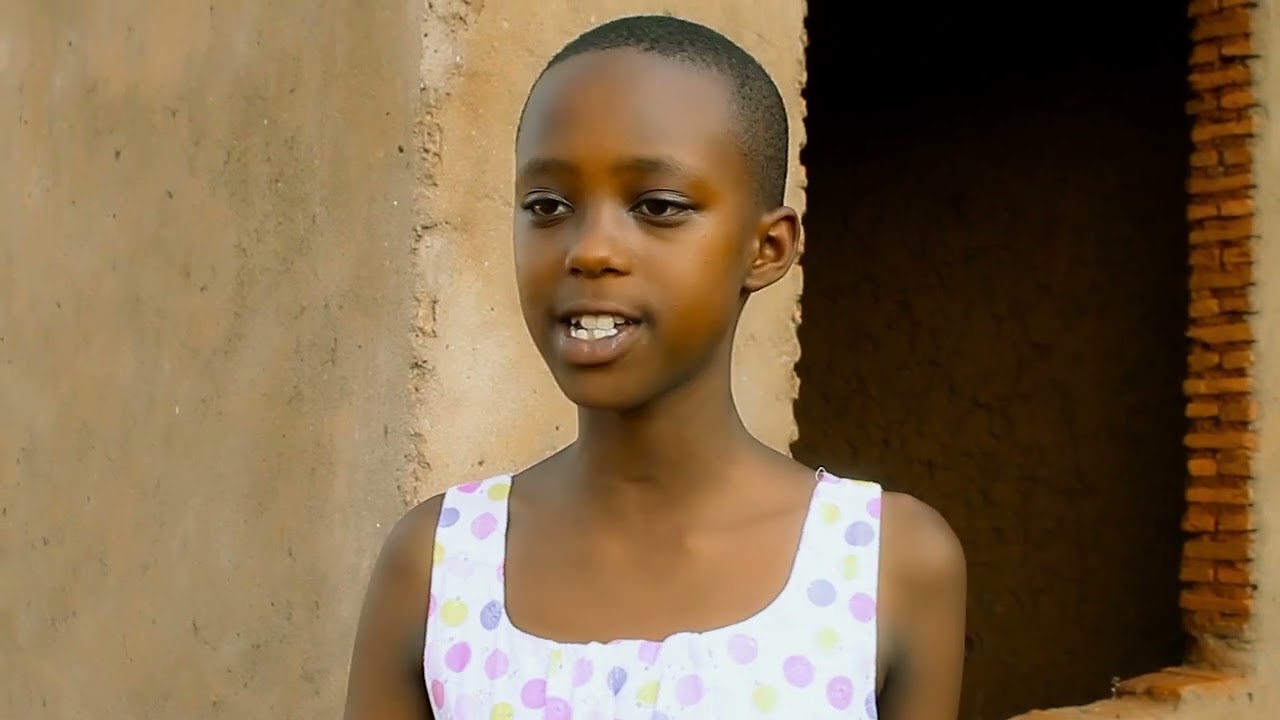 GITEGA harabavye babana bifatiye umuntu akuze mugahanga