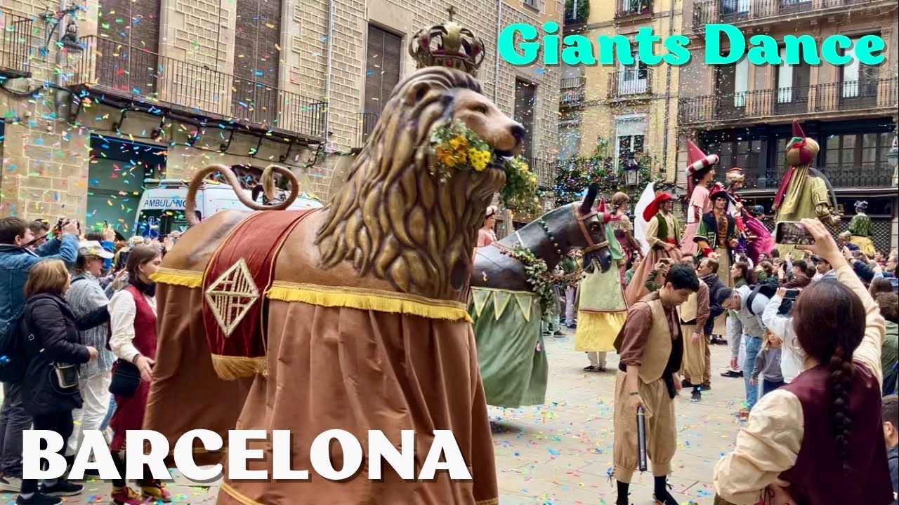 Giants Dance at the Festes de Sant Josep Oriol 2025 in Barcelona - Balls de Gegants