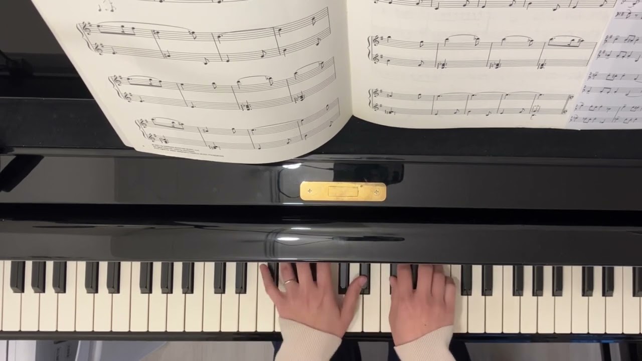 【初級】「ハリー・ポッターと賢者の石/Harry Potter and the Philosopher's Stone」より『ヘドウィグのテーマ/Hedwig's Theme』をピアノで弾いてみた！