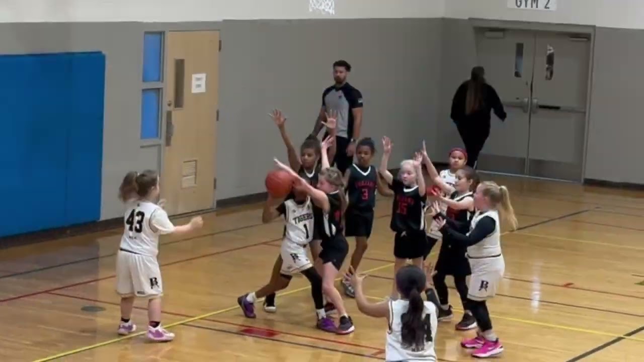 Jor’dynn and Ko’bee got that work for you tho #family #basketball #foryou #foryoupage #jordan #kobe 