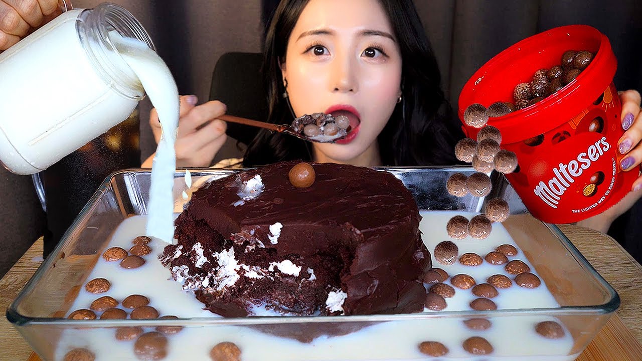 🎂 Шоколадный торт с молоком ASMR Мукбанг ДесертㅣMaltesers Dessert Chocolate Cake Mukbang