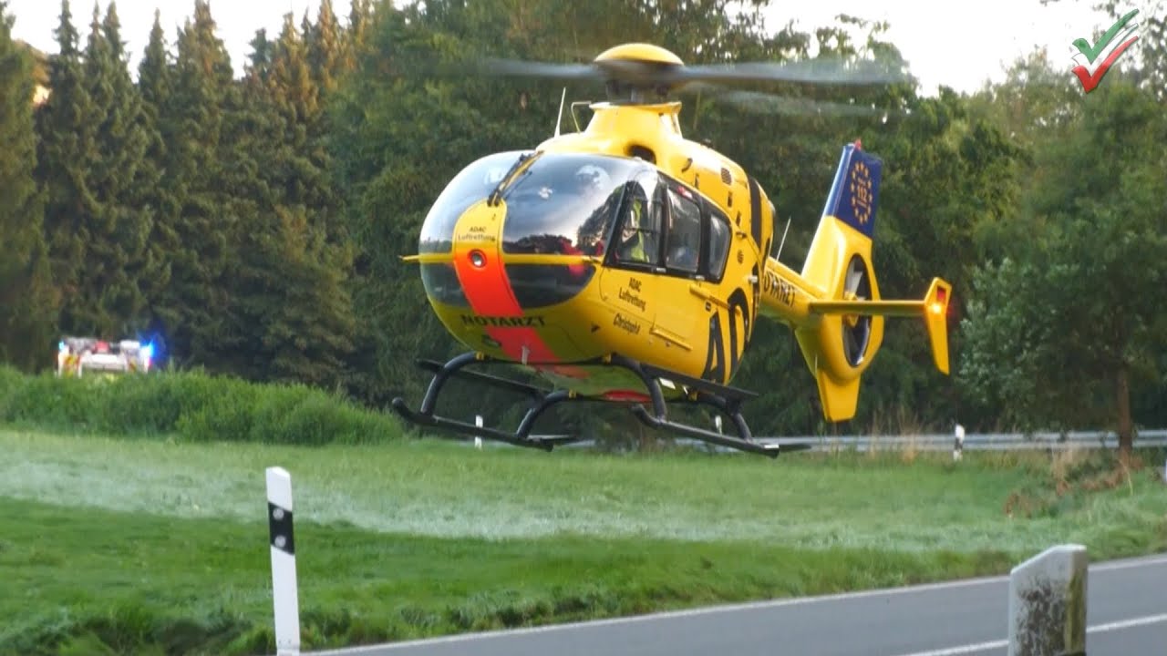 2023 08 20 - RTH bei Motorradunfall in Breckerfeld - Rettungshubschrauber Christoph 8 D-HOPI