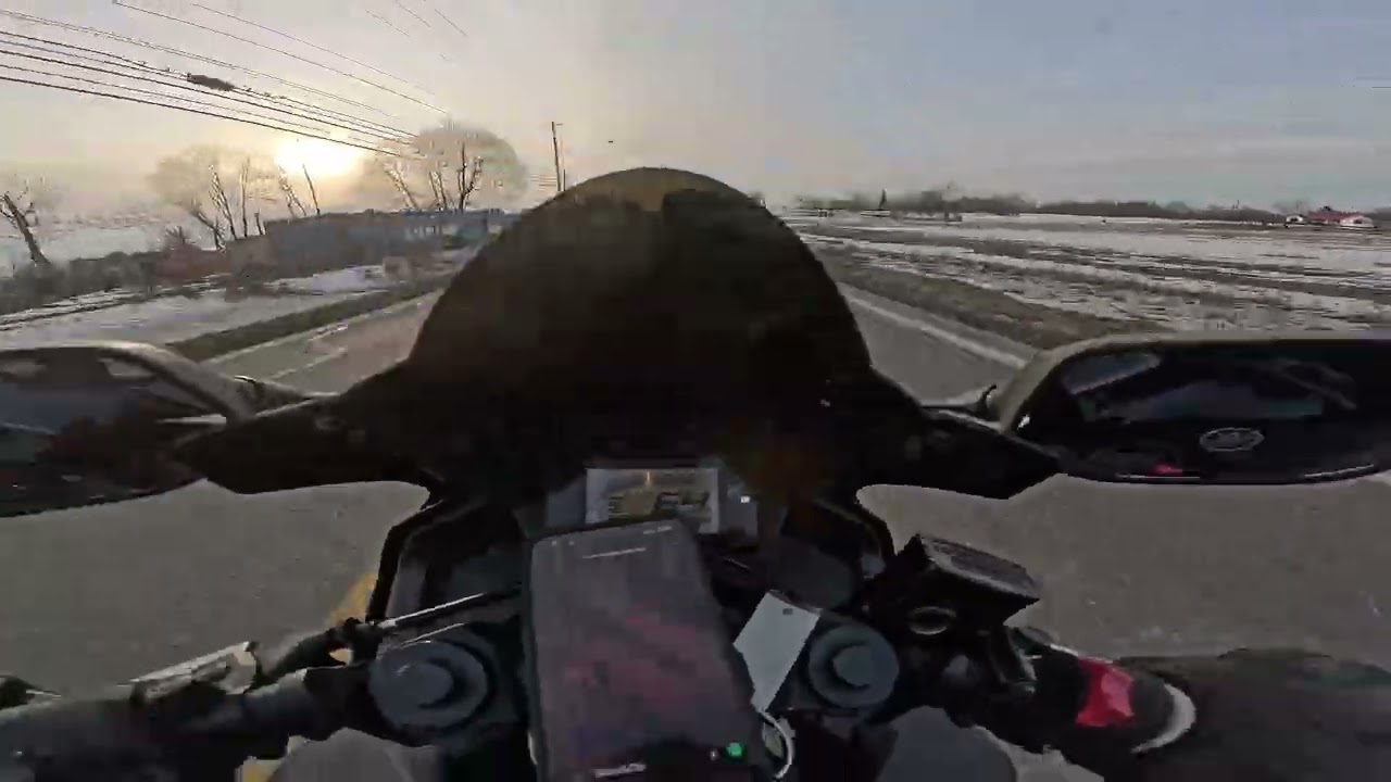 Take a ride with me on valentines day YAMAHA R3 2023