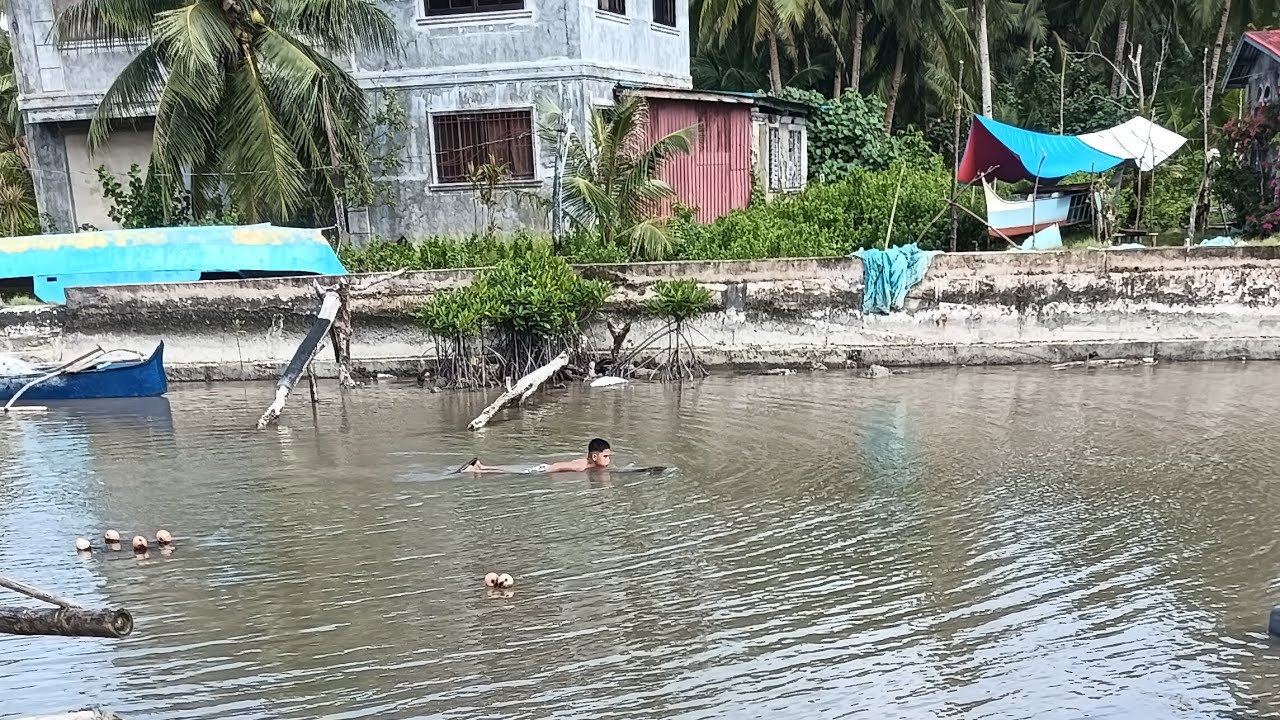 Traditional Handline Fishing in the Philippines 