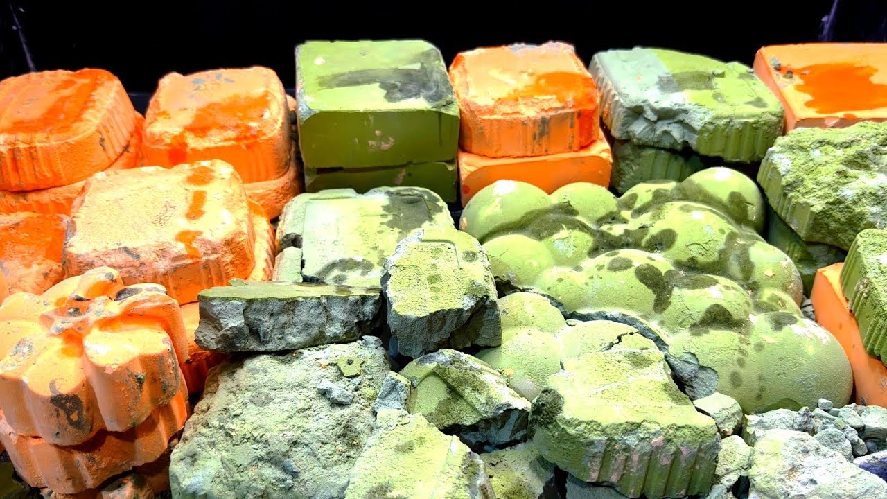 soft and dusty gym chalk blocks،oddly satisfying #asmr #satisfying 