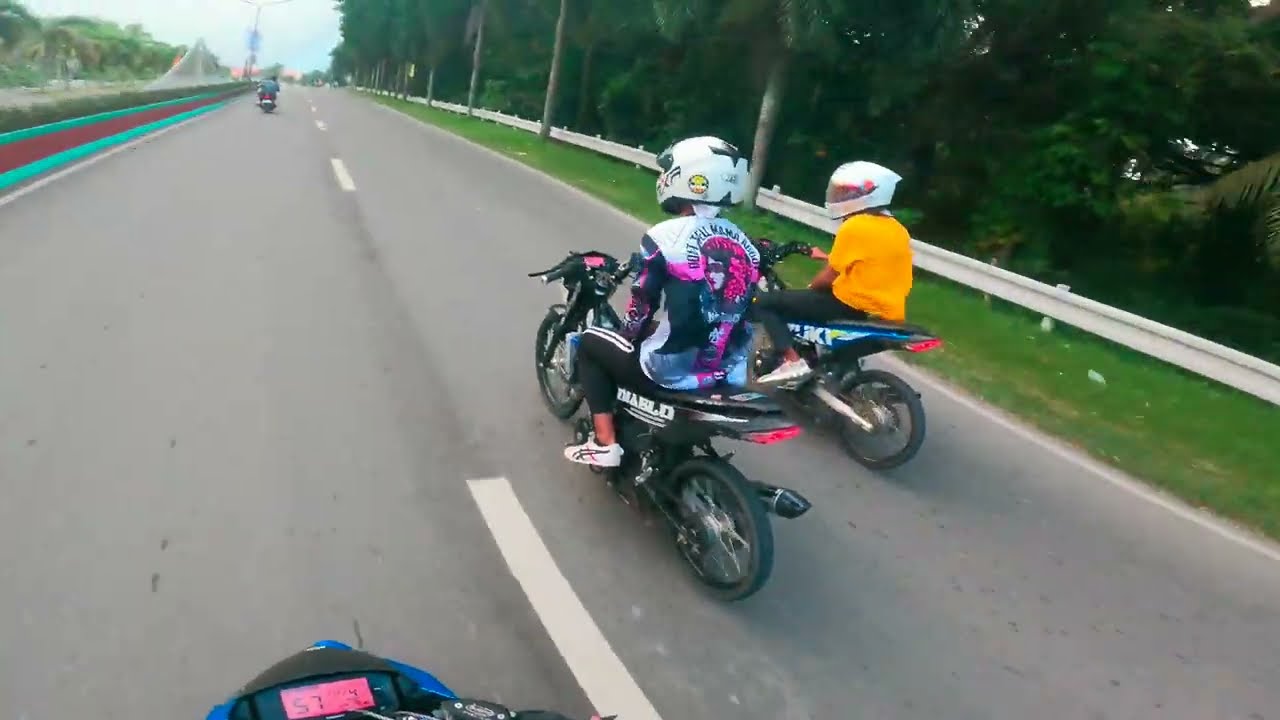 Wave 125 nakipagsabayan sa Mga Raider Fi