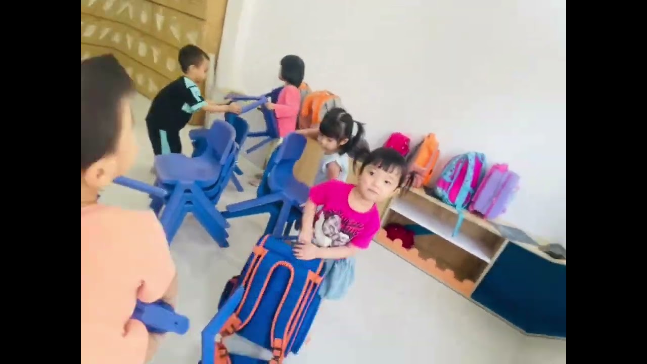 Kỹ năng sống:Dọn dẹp lớp học