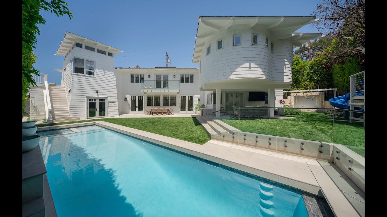 2104 Flournoy Rd Manhattan Beach  CA 90266