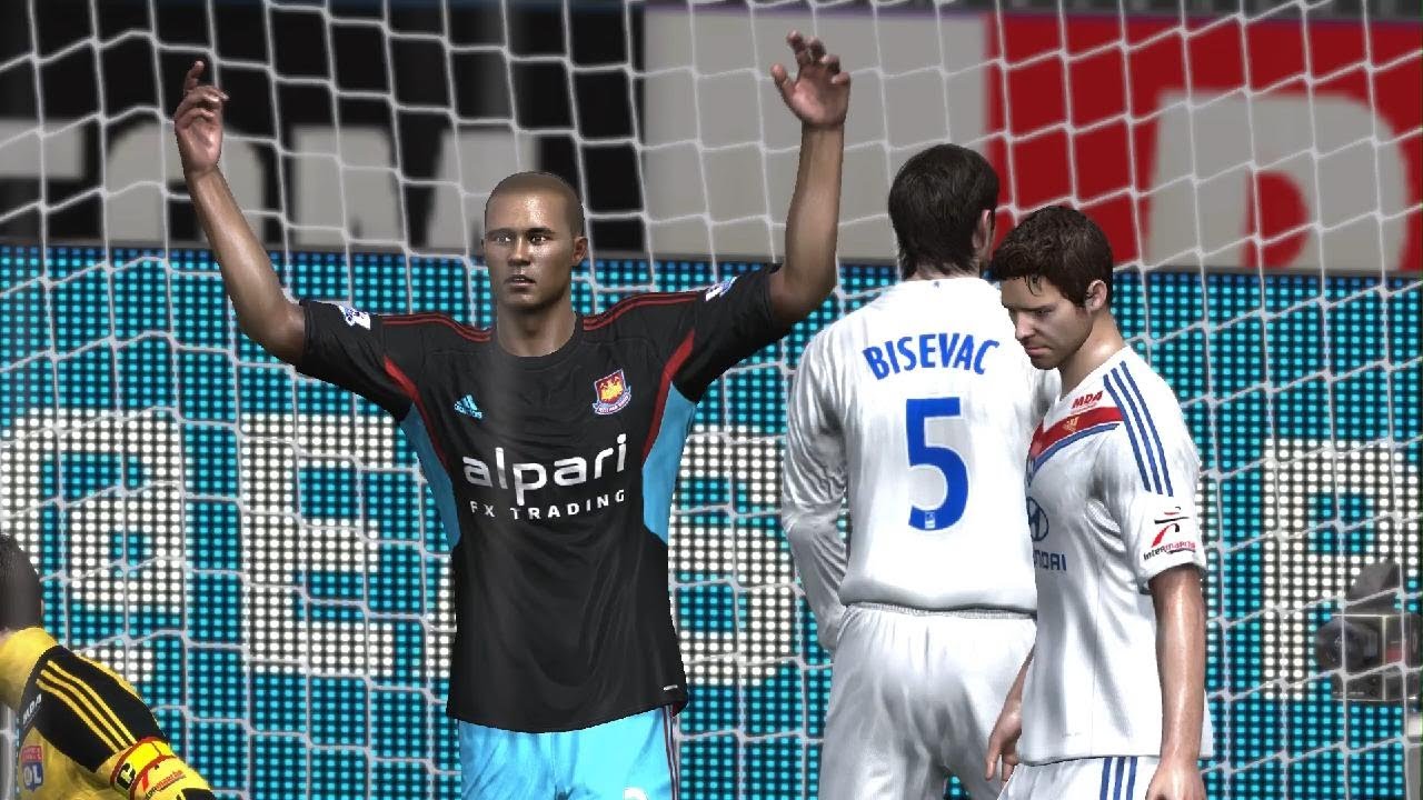 Pre-Season Struggles FIFA 14 Manager Career Part 2