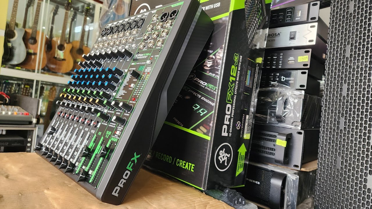 Khui Hộp Mixer Cơ Của Mỹ Mackie PRO FX12 V3 Gửi Chú Khách Ở Quảng Ngãi