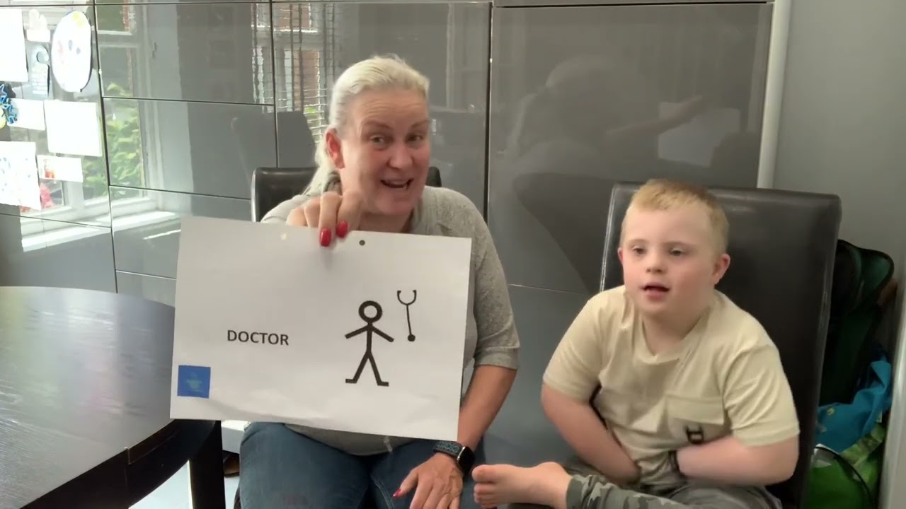 Makaton for ‘DOCTOR’ 👩🏼‍⚕️👨‍⚕️🏥