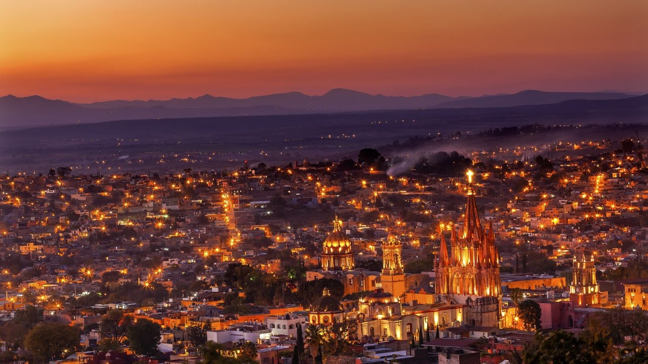 Expat Rae Miller speaks about living in San Miguel de Allende, Mexico
