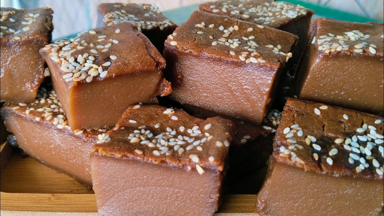 Bingka tepung pulut lembut dan kenyal dengan aroma santan dan gula merah