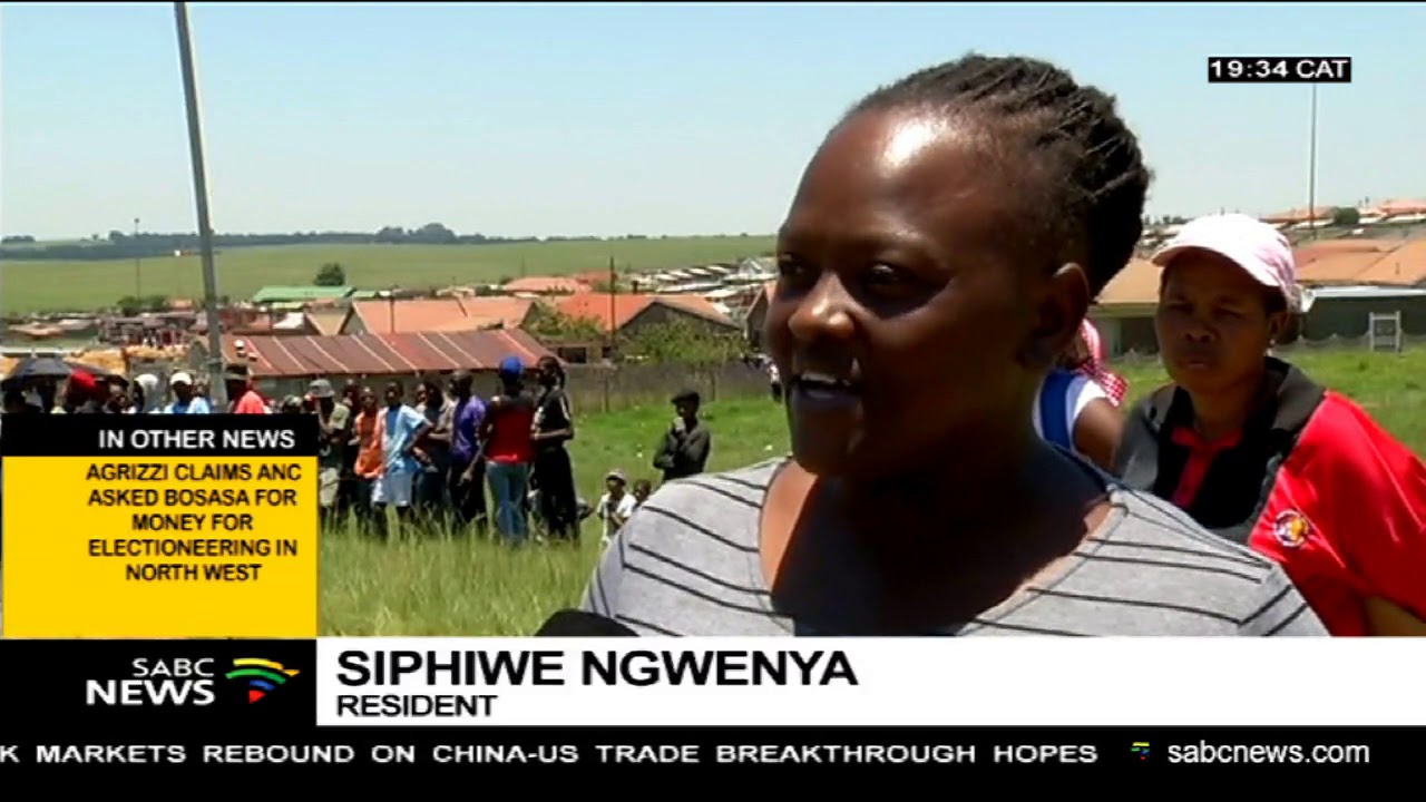 Angry Breyten residents demand restoration of public service offices