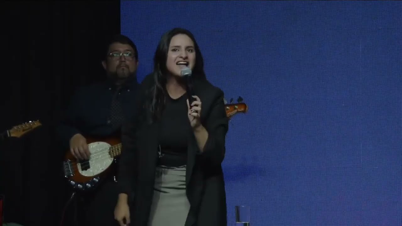El Señor esta en este lugar - Los Muros caen - Pon Aceite en mi vida   y mas - Grupo Renuevo