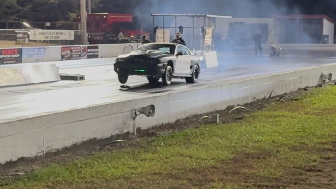 Back to the track! Josh’s car has insane travel, the devils reject has ignition issues