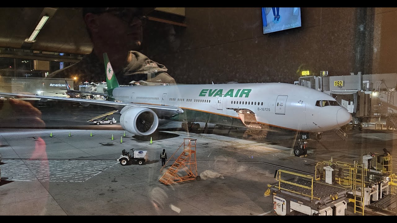 Flying EVA Airways: Los Angeles to Taipei | BR11 | Boeing 777-300ER
