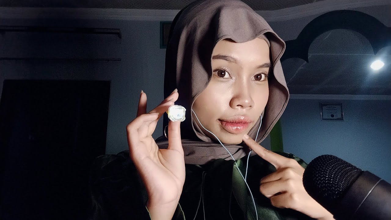 [ASMR INDONESIA] THERES SOMETHING IN YOUR EYES, I'M SORY THIS MYS VIDIO LAG 