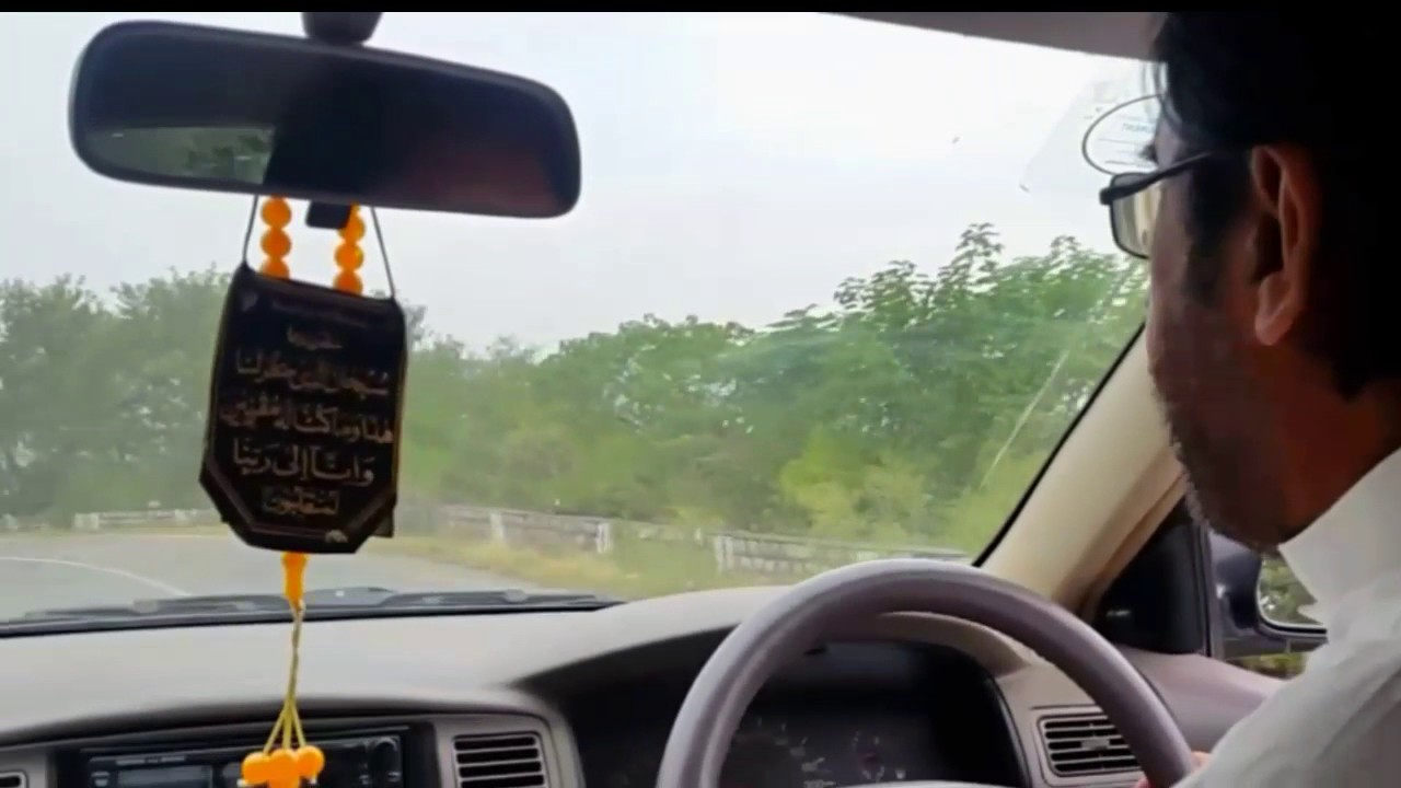 Kamal masood .. tora de langay, attan sog,  mتوره دې لنګۍ