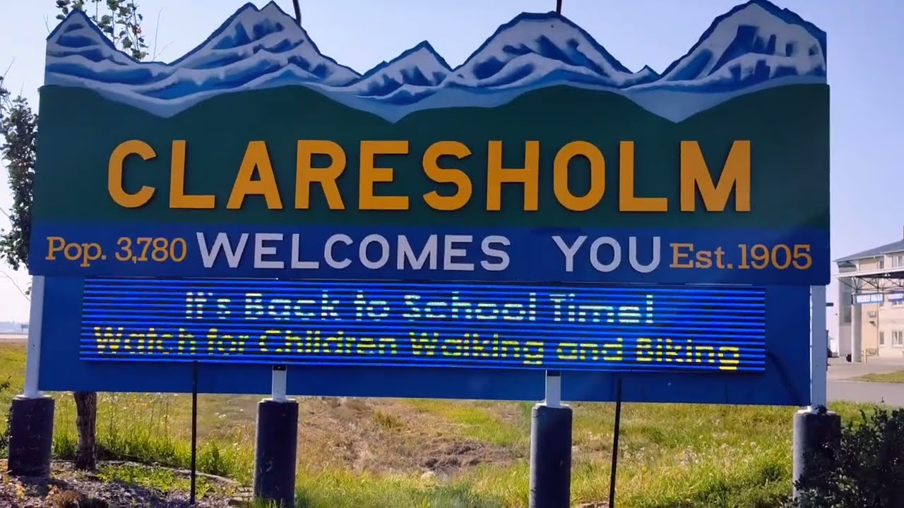 Driving Tour air ride - Discover the Town of Claresholm Alberta, Canada