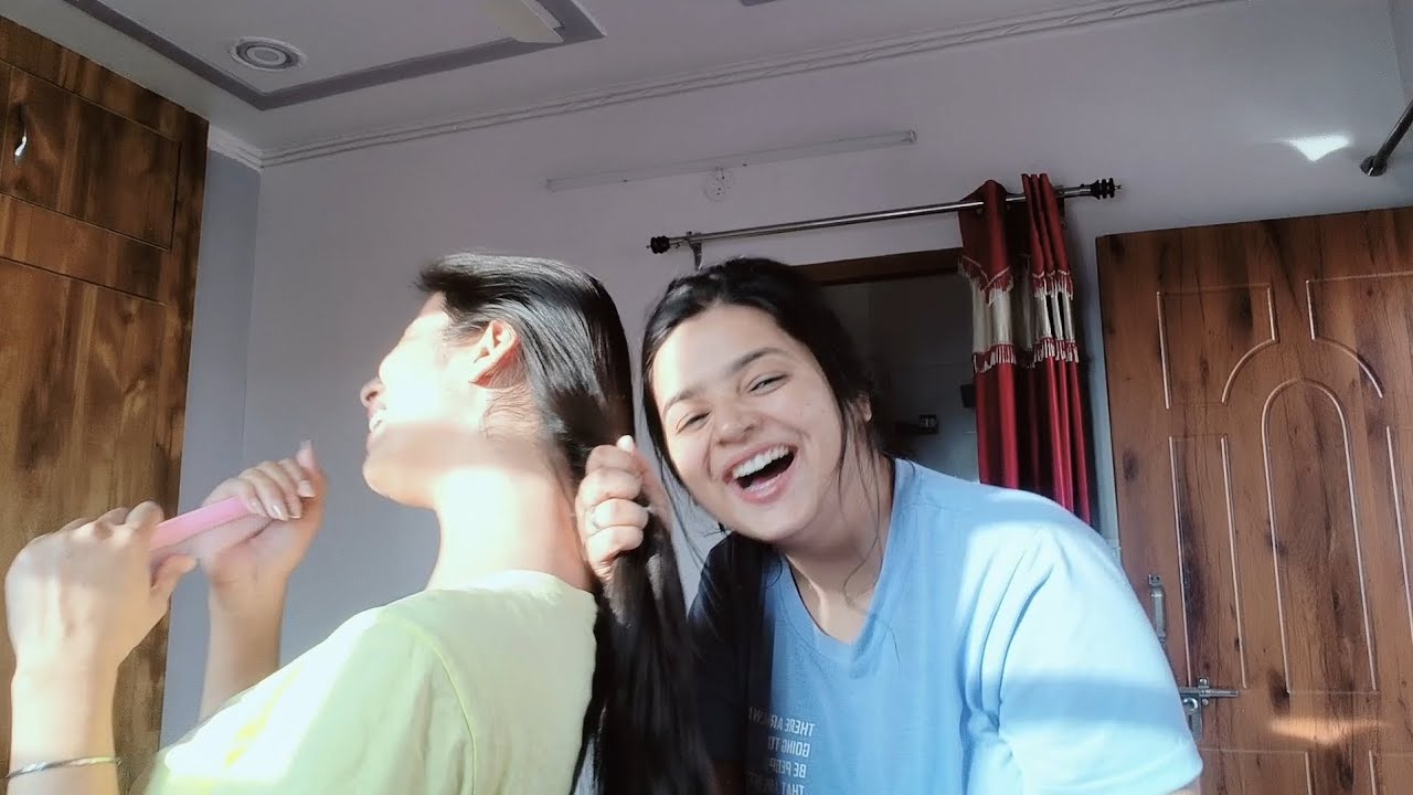 Tara aur sitra do anatha aur lachar behene 😂😂😂😂