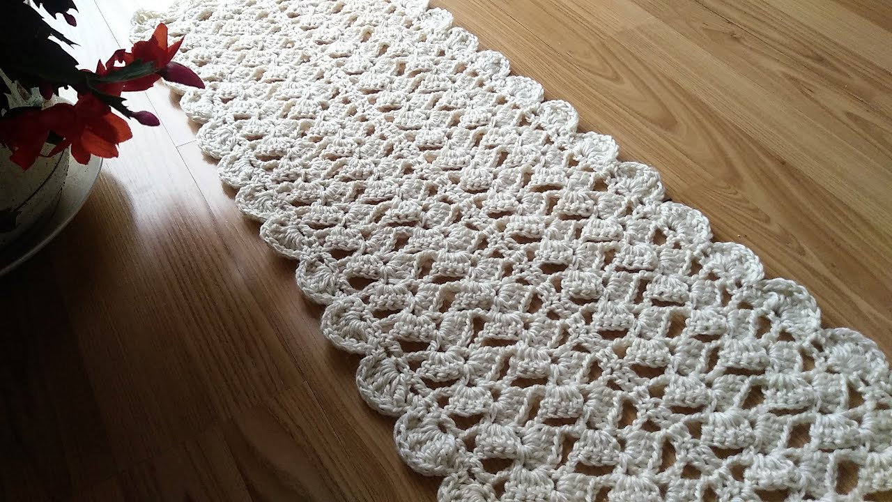 crochet long table runner easy pattern