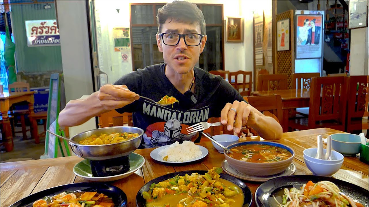 This Thai Food is Not For Beginners!! (UNSEEN THAI FOOD Lakeside in Phayao, Northern Thailand)