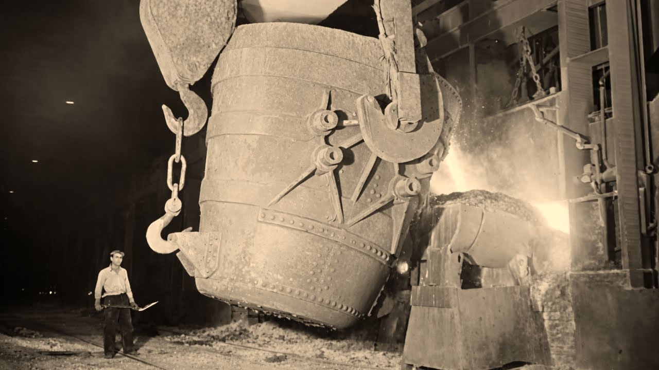 The 175-Ton Steel Beast: 2,900 Degrees of Death Suspended Above the Mill Floor