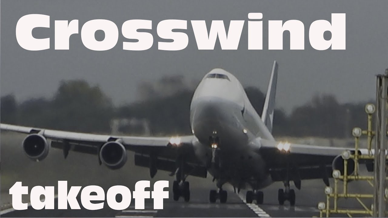 Crosswind take-off Boeing 747 Catha Pacific & Silkway West Airlines RYW 18L