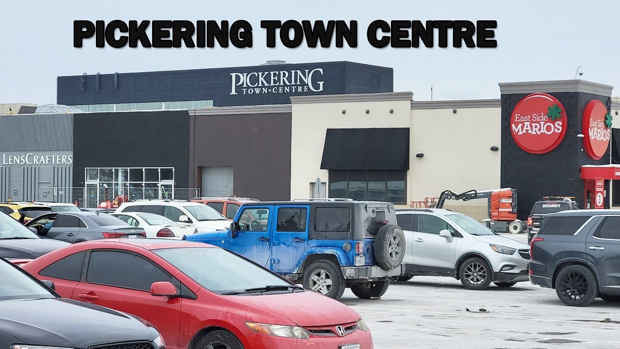 Pickering Town Centre Shopping Mall/Pickering Ontario Canada