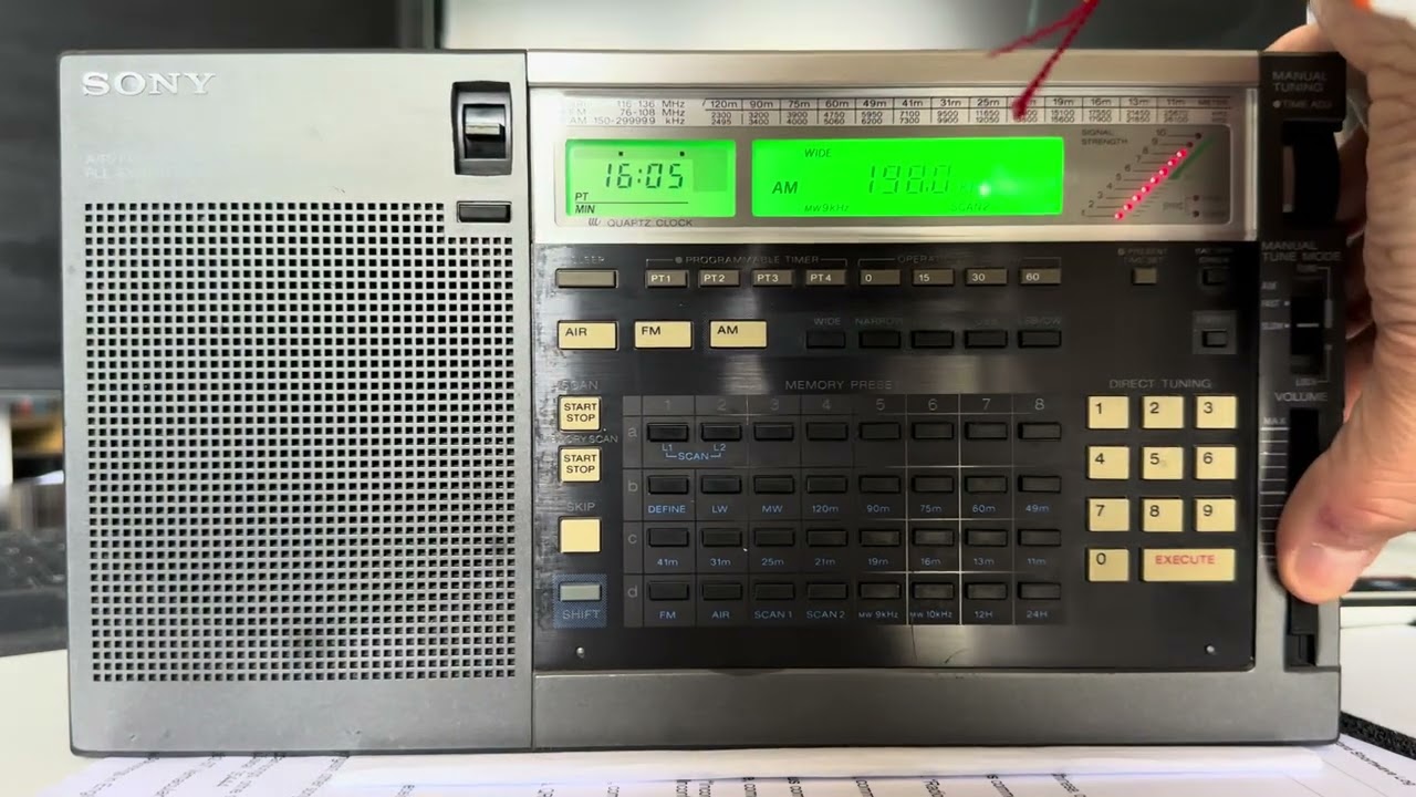 My Sony ICF-2001D is back from 'RadioCruncher' & better than ever, but it is it a match for the E1?!