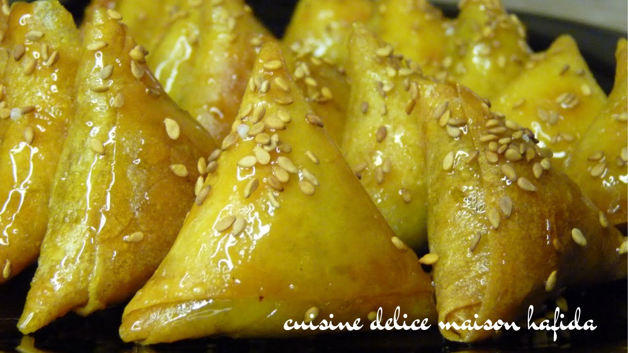 Briouates aux cacahuètes--  بريوات بالفول السودان-- Briouates with peanuts