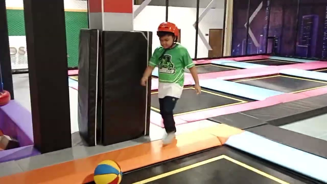 Brem Elai @ Tramp Manggahan Center 02 22 26