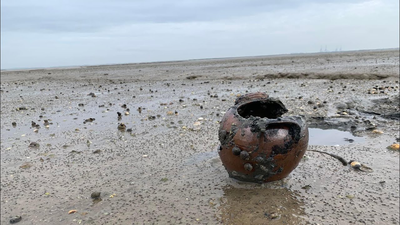 Treasures from the Thames - Victorian Mudlark Archive 1