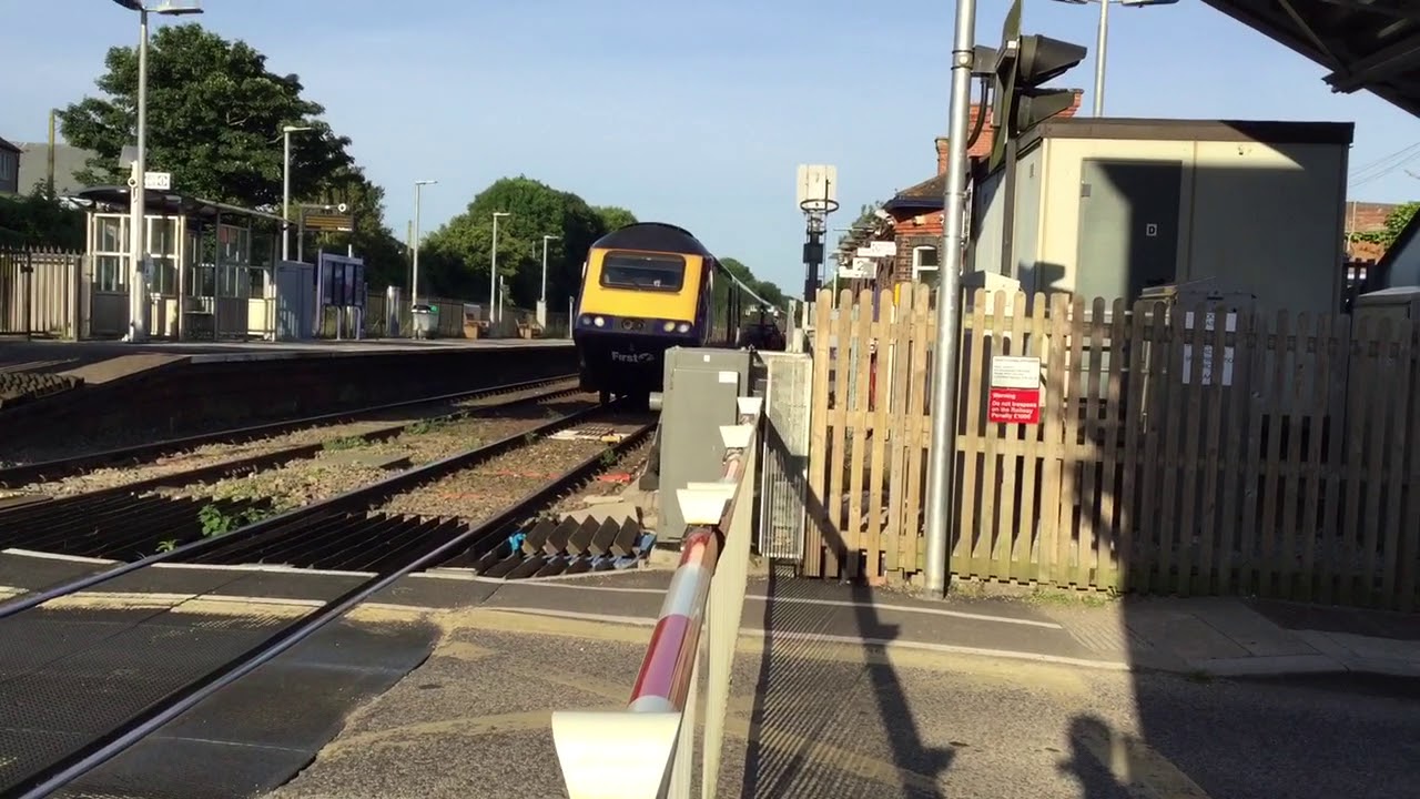Camborne Station Level Crossing (Cornwall) Monday 25.06.2018