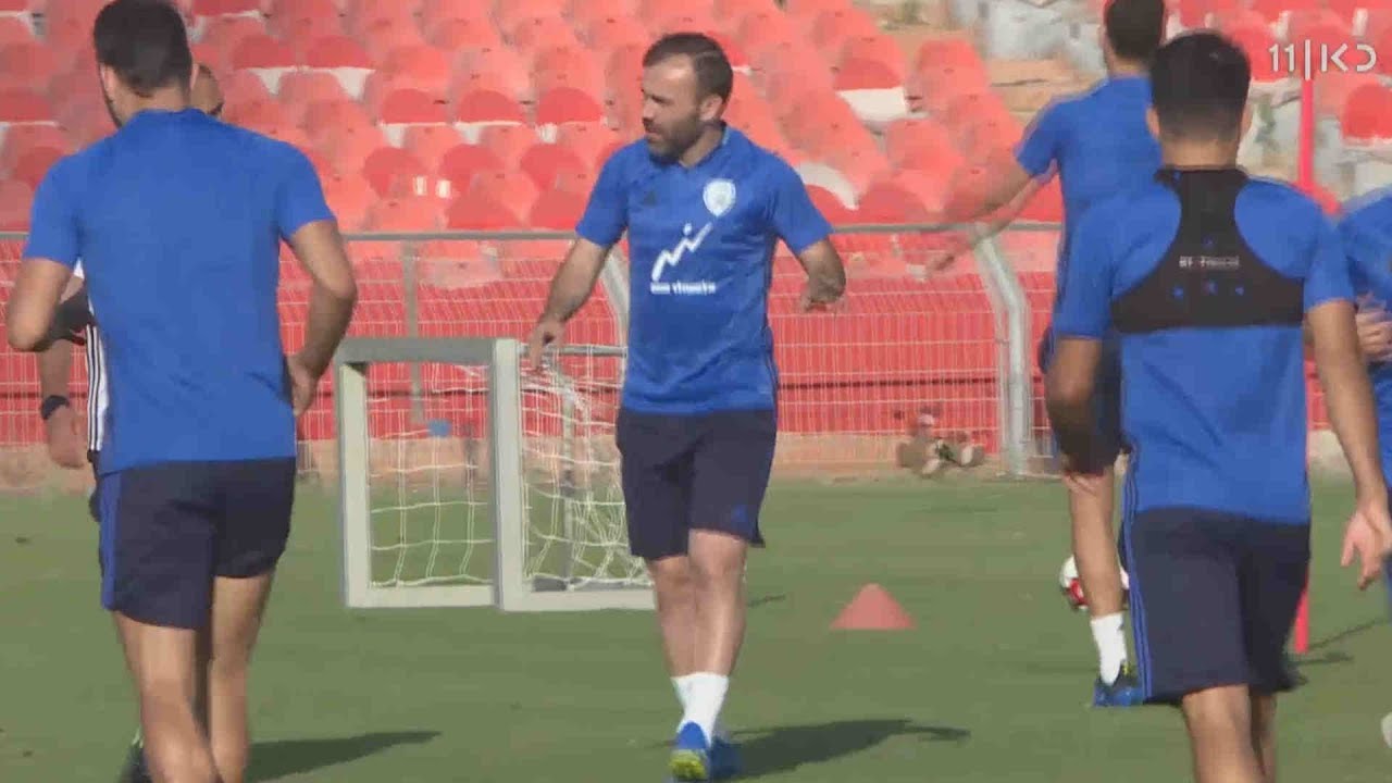 המאמן, השחקן והעסקן: למה הכדורגל הישראלי ממשיך לצעוד אחורה