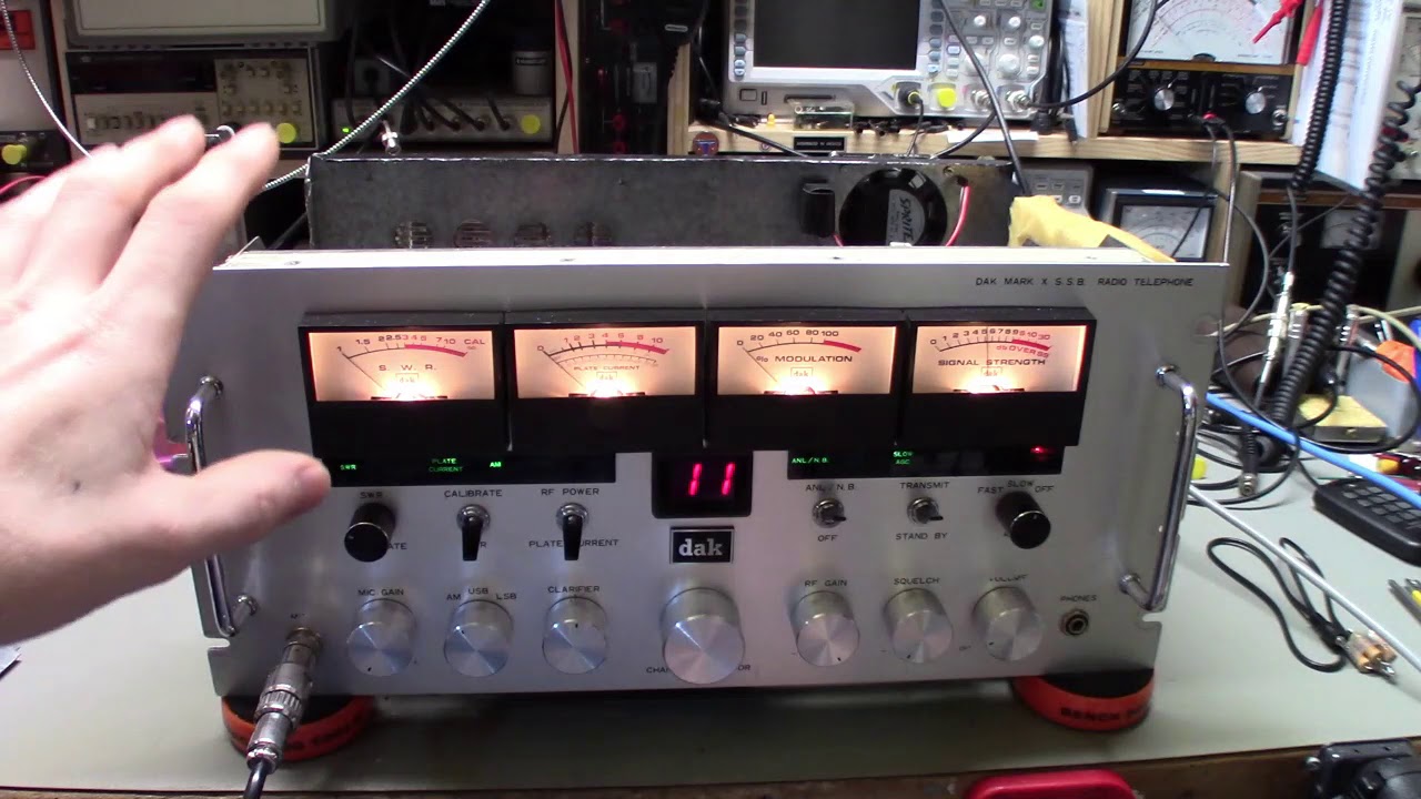 M. H. Scott Dak X 10 AM/SSB hybrid tube CB radio radio restoration.