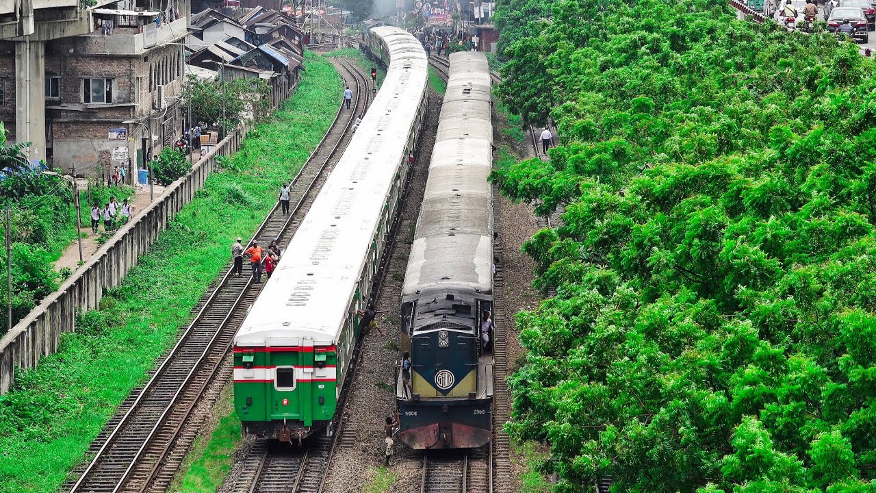 Lazy Exit of Kishoreganj Express Train (কিশোরগঞ্জ এক্সপ্রেস ট্রেন) from Dhaka Railway Station