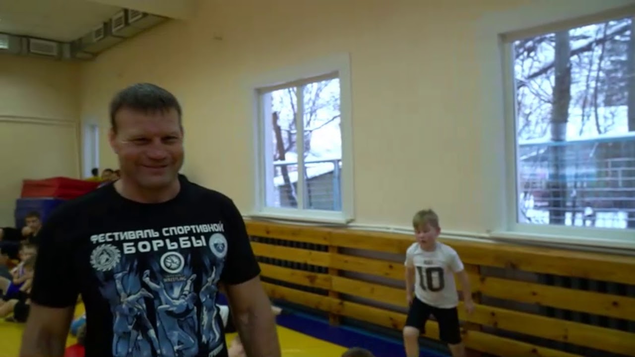 Мастер класс призера Олимпийских Игр в Сиднее А.Ю. Глушкова в школе борьбы в Сходне 06.12.2018