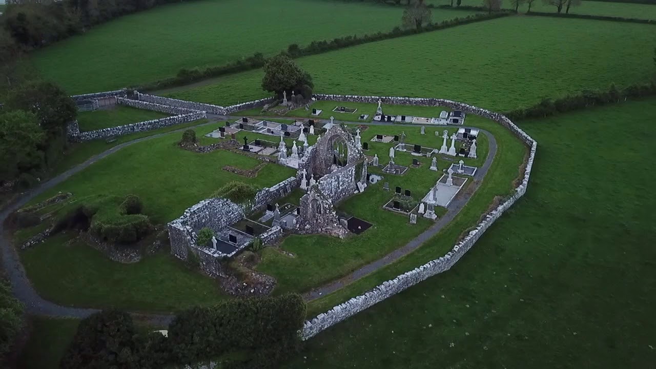 St Island in Newtowncashel