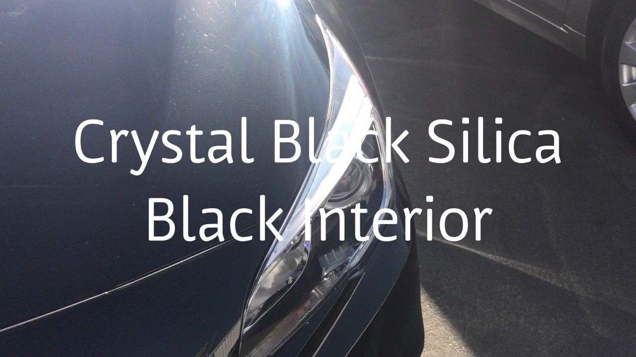 Subaru Legacy Colors Crystal White Pearl and Crystal Black Silica
