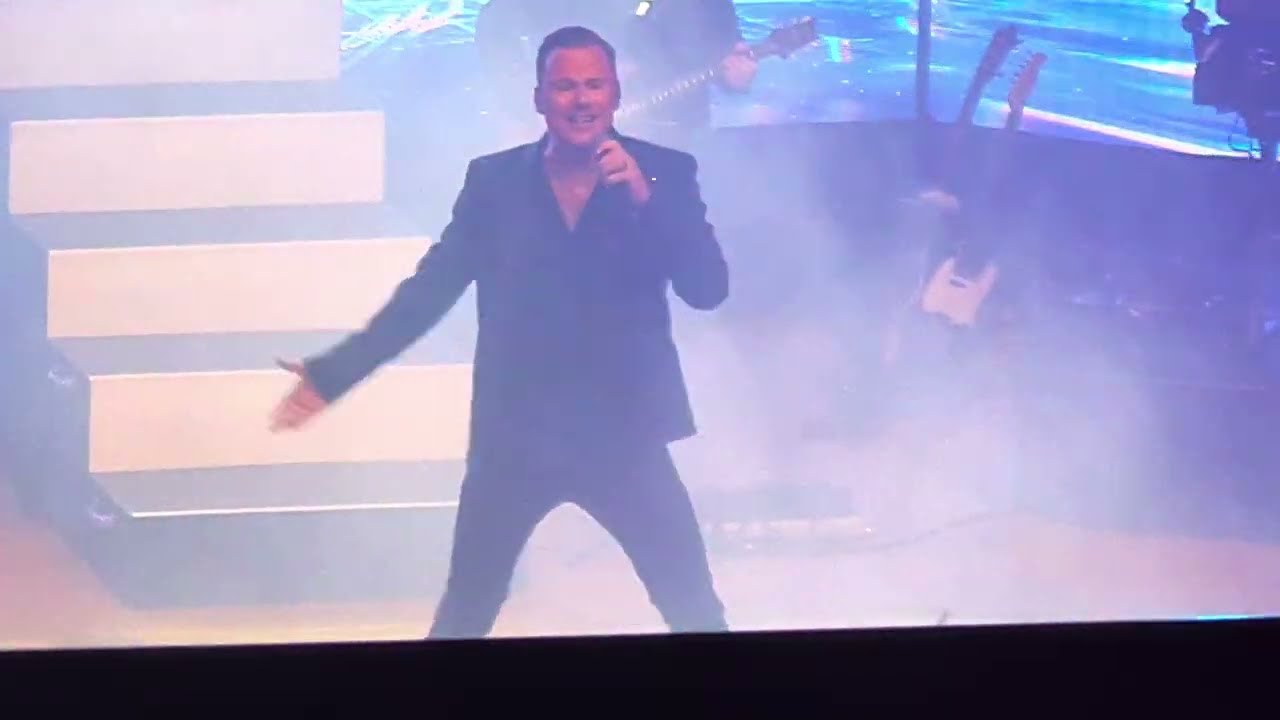 Magnus Carlsson - Something in Your Eyes (Jenny Silver cover) En Jäkla Massa Schlager, Spira 2023)