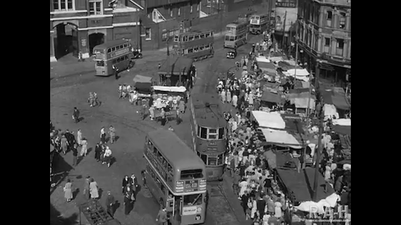 1952 Last tram week video set in London - The elephant will never forget, Woolwich Market scenes..