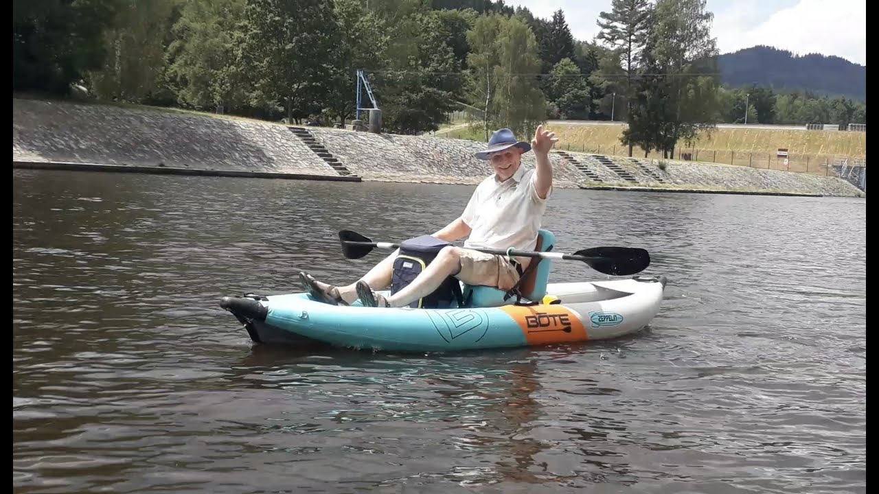 INFLATING & DEFLATING BOTE KAYAK ZEPPELIN