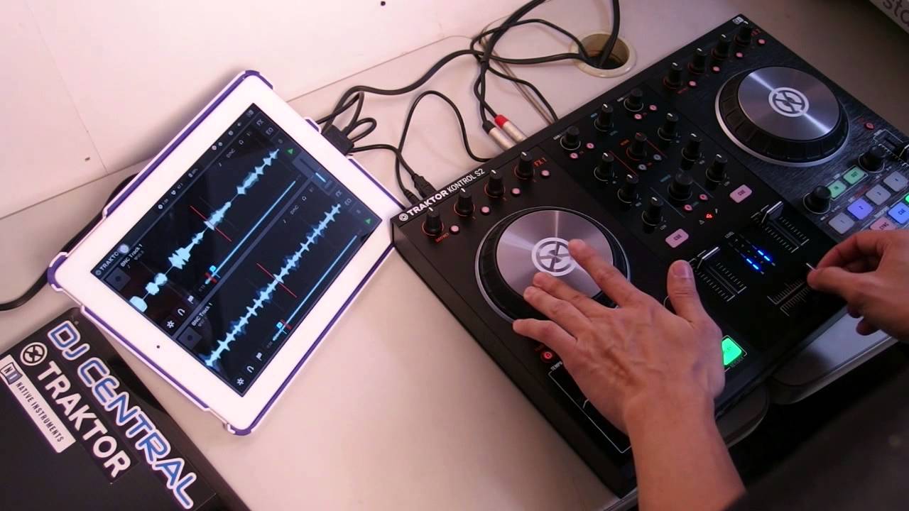 Quick Test: Traktor Kontrol S2 MKII + Traktor DJ App for iPad